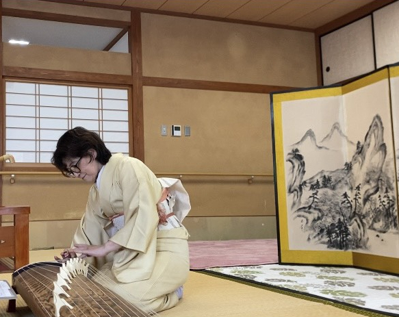 GALLERY | MOTOI MICHIKO (Koto&Syamisen&Kokyu Player) ～元井美智子